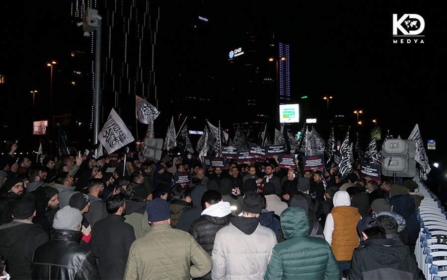 Click to enlarge image Protest_2022_03_09_Istanbul_1.jpg